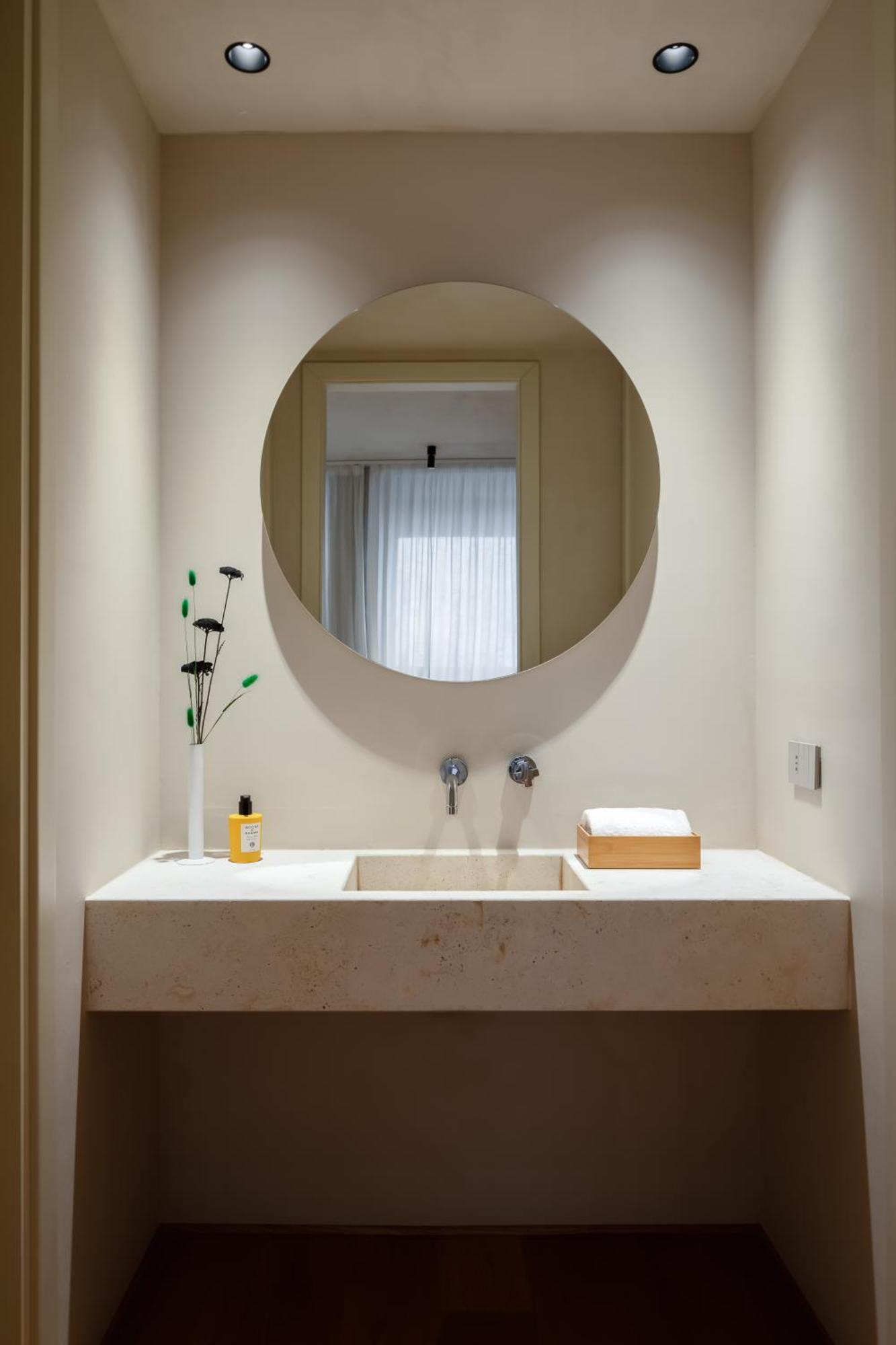 C10 Boutique Roma